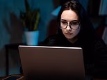 السمات الأساسية لـ FEMCELS: حدد العلماء 6 خصائص رئيسية لدى النساء اللاتي يشعرن بأنهن محكوم عليهن بالبقاء عازبات إلى الأبد
| itg-ar.com السمات الأساسية لـ FEMCELS: حدد العلماء 6 خصائص رئيسية لدى النساء اللاتي يشعرن بأنهن محكوم عليهن بالبقاء عازبات إلى الأبد
| itg-ar.com