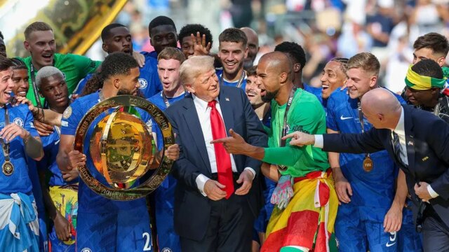 ترامب يقدم الكأس للفائزين بكأس العالم | itg-ar.com ترامب يقدم الكأس للفائزين بكأس العالم
| itg-ar.com