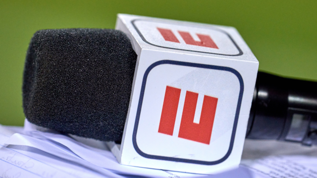 تضع ESPN الأساس للفصل التالي من خلال عرض كرة قدم جامعي جديد قيد الإعداد وسط عمليات تسريح جماعية للعمال
| itg-ar.com