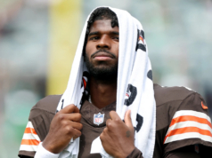 تم الكشف عن التركيز الداخلي الجديد لـ Shedeur Sanders حيث يقود QB حركة شباب براون “المثيرة إلى ما لا نهاية”.
| itg-ar.com تم الكشف عن التركيز الداخلي الجديد لـ Shedeur Sanders حيث يقود QB حركة شباب براون "المثيرة إلى ما لا نهاية".
| itg-ar.com