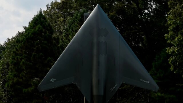 جنرال إلكتريك تكمل اختبار المحرك الرئيسي لطائرة X-BAT التي تقلع جنرال إلكتريك تكمل اختبار المحرك الرئيسي لطائرة X-BAT التي تقلع بدون مدارج
| itg-ar.com