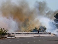 حرائق الغابات تعطل المرحلة الثالثة من الجولة؛ طلب من المشجعين البقاء في المنزل
| itg-ar.com حرائق الغابات تعطل المرحلة الثالثة من الجولة؛ طلب من المشجعين البقاء في المنزل
| itg-ar.com