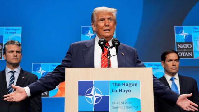حرب غرب آسيا بث مباشر: مقتل ثلاثة في غارات أمريكية حرب غرب آسيا بث مباشر: مقتل ثلاثة في غارات أمريكية في غرب إيران، بحسب وسائل الإعلام الرسمية الإيرانية
| itg-ar.com