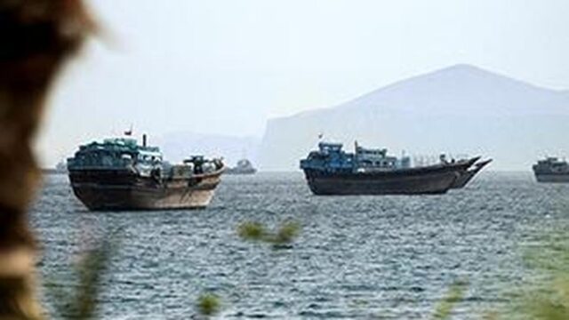 حرب غرب آسيا مباشرة: الولايات المتحدة تضرب إيران مع استهداف دول الخليج في اشتعال هرمز
| itg-ar.com