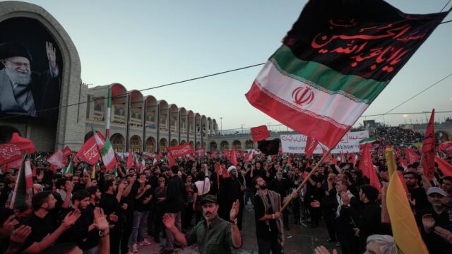 حرب غرب آسيا مباشرة: حشود ضخمة متوقعة في موكب جنازة حرب غرب آسيا مباشرة: حشود ضخمة متوقعة في موكب جنازة الزعيم الإيراني السابق خامنئي
| itg-ar.com