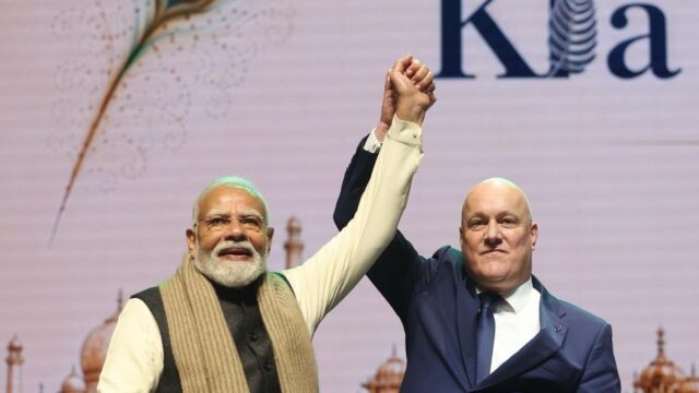 رئيس الوزراء مودي في نيوزيلندا على الهواء مباشرة: "India-NZ Waka" رئيس الوزراء مودي في نيوزيلندا على الهواء مباشرة: "India-NZ Waka" على استعداد للشروع في رحلة جديدة معًا، كما يقول مودي في حدث الشتات
| itg-ar.com