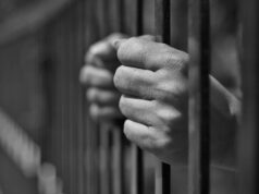 رجل يُحكم عليه بالسجن مدى الحياة بتهمة قتل شيلاكالوريبيت بسبب نزاع خارج نطاق الزواج
| itg-ar.com رجل يُحكم عليه بالسجن مدى الحياة بتهمة قتل شيلاكالوريبيت بسبب نزاع خارج نطاق الزواج
| itg-ar.com