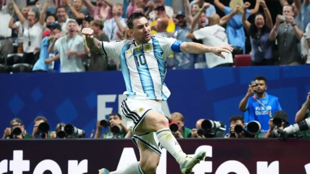 رد فعل لاعبي الأرجنتين بعد الفوز "العاطفي" على مصر في رد فعل لاعبي الأرجنتين بعد الفوز "العاطفي" على مصر في كأس العالم
| itg-ar.com