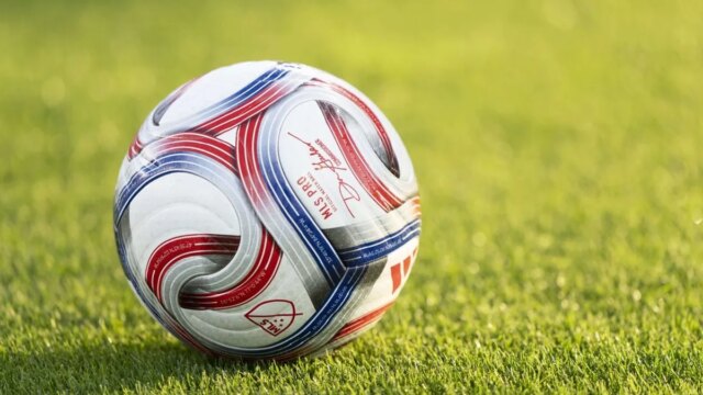 سبورتينغ كيه سي يتعاقد مع د لوكا أنتونجيرولامي البالغ من سبورتينغ كيه سي يتعاقد مع د لوكا أنتونجيرولامي البالغ من العمر 15 عامًا
| itg-ar.com