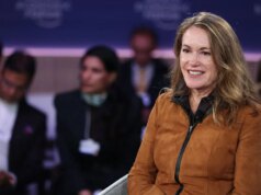 سيتم طرح شركة الروبوتات البشرية هذه للاكتتاب العام، لكن مديرها التنفيذي لا يعد بوجود روبوت في منزلك في أي وقت قريب
| itg-ar.com سيتم طرح شركة الروبوتات البشرية هذه للاكتتاب العام، لكن مديرها التنفيذي لا يعد بوجود روبوت في منزلك في أي وقت قريب
| itg-ar.com