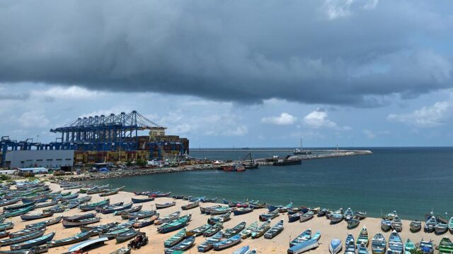 صفقة Adani-MSC Vizhinjam: مجلس وزراء ولاية كيرالا سيشكل لجنة مخولة لدراسة ما إذا كان الاتفاق في مصلحة الدولة
| itg-ar.com