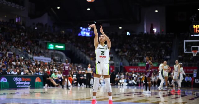 عزي فاد يتصدر قائمة المشاركين بثلاث نقاط في WNBA | عزي فاد يتصدر قائمة المشاركين بثلاث نقاط في WNBA
| itg-ar.com