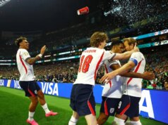 فازت إنجلترا بعشرة لاعبين على المكسيك المضيفة لتصل إلى ربع نهائي كأس العالم
| itg-ar.com فازت إنجلترا بعشرة لاعبين على المكسيك المضيفة لتصل إلى ربع نهائي كأس العالم
| itg-ar.com