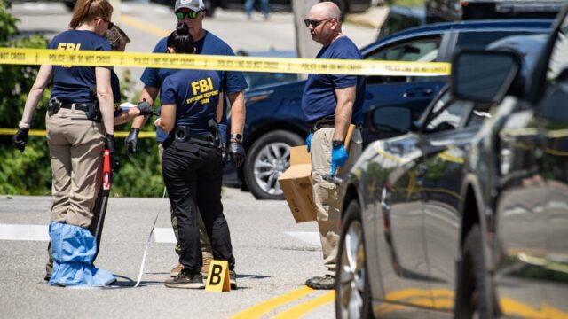 في أعقاب حوادث إطلاق النار المميتة، قامت شركة ICE بإيقاف في أعقاب حوادث إطلاق النار المميتة، قامت شركة ICE بإيقاف معظم محطات المرور مؤقتًا
| itg-ar.com