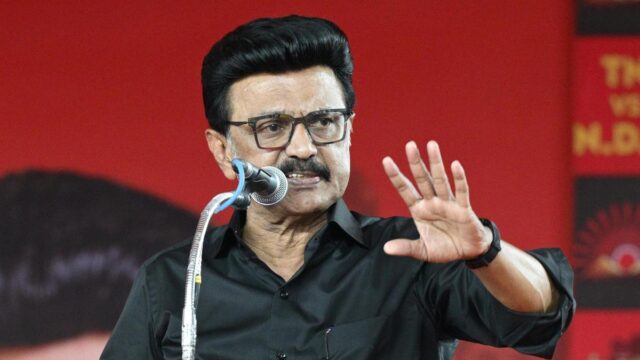 قام عضو الكنيست ستالين بقمع تفاصيل صندوق DMK الخيري في شهادته الانتخابية، ويزعم التماسه في المحكمة العليا في مدراس
| itg-ar.com