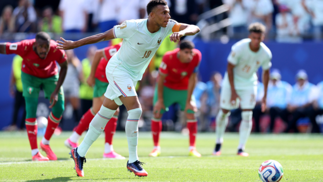 كشف المدير الفني السابق للدوري الإنجليزي الممتاز أنه سيمنع اللاعبين كشف المدير الفني السابق للدوري الإنجليزي الممتاز أنه سيمنع اللاعبين من تنفيذ ركلات الجزاء المتعثرة
| itg-ar.com