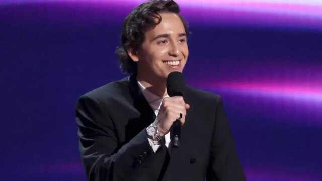 مارسيلو هيرنانديز يشوي جيك بول وتايجر وودز وبيل بيليشيك في مارسيلو هيرنانديز يشوي جيك بول وتايجر وودز وبيل بيليشيك في مونولوج ESPYS
| itg-ar.com