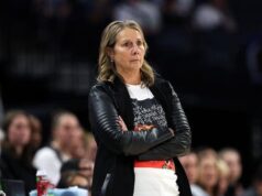 مدربة مينيسوتا لينكس شيريل ريف تحطم الرقم القياسي لبطولة WNBA في الانتصارات المهنية
| itg-ar.com مدربة مينيسوتا لينكس شيريل ريف تحطم الرقم القياسي لبطولة WNBA في الانتصارات المهنية
| itg-ar.com