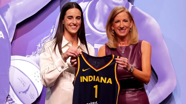 مفوض WNBA يتعهد باتخاذ إجراءات صارمة ضد "العنصرية وكراهية النساء" ويتهرب من الأسئلة الكبيرة في المؤتمر الصحفي لـ All-Star
| itg-ar.com