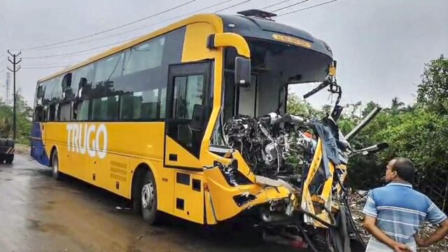 مقتل شخصين وإصابة 27 آخرين في حادث اصطدام حافلة ذات مقتل شخصين وإصابة 27 آخرين في حادث اصطدام حافلة ذات طابقين بشاحنة ثابتة في ولاية إتاوا بولاية أوزبكستان
| itg-ar.com