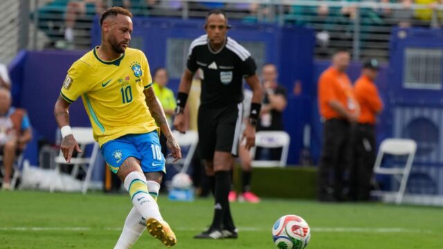 نيمار يعلن اعتزاله الدولي بعد خروج البرازيل من كأس العالم نيمار يعلن اعتزاله الدولي بعد خروج البرازيل من كأس العالم
| itg-ar.com