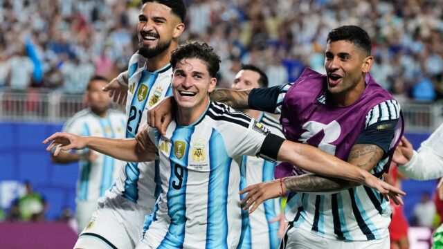 هدف ألفاريز في الدقيقة 112 ساعد الأرجنتين على التغلب على هدف ألفاريز في الدقيقة 112 ساعد الأرجنتين على التغلب على سويسرا 3-1 والتأهل إلى نصف نهائي كأس العالم
| itg-ar.com