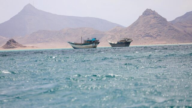 ويقول الحوثيون المدعومون من إيران في اليمن إنهم سيمنعون الشحن ويقول الحوثيون المدعومون من إيران في اليمن إنهم سيمنعون الشحن السعودي عند بوابة البحر الأحمر
| itg-ar.com