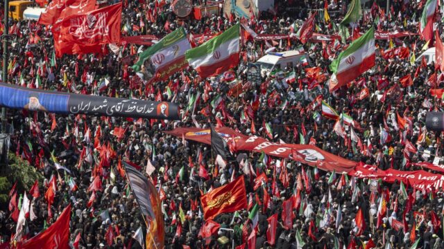 يبدو أن القتال بين الولايات المتحدة وإيران قد توقف مؤقتًا. يبدو أن القتال بين الولايات المتحدة وإيران قد توقف مؤقتًا. والحياة داخل المناطق العسكرية الإسرائيلية في غزة
| itg-ar.com