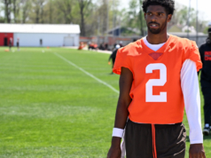 يميل Shedeur Sanders إلى تولي وظيفة Pro Bowl QB وسط جمود عقد بقيمة 214 مليون دولار مع منافس NFC
| itg-ar.com يميل Shedeur Sanders إلى تولي وظيفة Pro Bowl QB وسط جمود عقد بقيمة 214 مليون دولار مع منافس NFC
| itg-ar.com