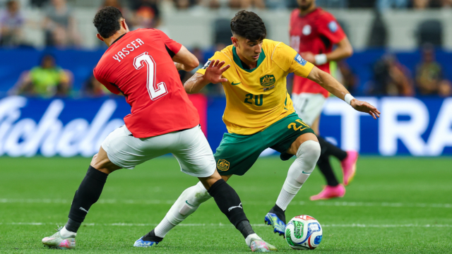 يُزعم أن أحد لاعبي كأس العالم قد جاءت نتيجة اختباره يُزعم أن أحد لاعبي كأس العالم قد جاءت نتيجة اختباره إيجابية للكوكايين بعد أن أوقفته الشرطة مرتين
| itg-ar.com