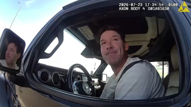 يُظهر Bodycam توني رومو وهو يتجادل مع الضابط قبل رفض اختبار التنفس أثناء اعتقال وثيقة الهوية الوحيدة
| itg-ar.com