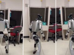 يُظهر مقطع فيديو روبوتًا بشريًا يتصرف بطريقة “مارقة” في مكتب إندونيسي، ويهاجم زملاء العمل
| itg-ar.com يُظهر مقطع فيديو روبوتًا بشريًا يتصرف بطريقة "مارقة" في مكتب إندونيسي، ويهاجم زملاء العمل
| itg-ar.com