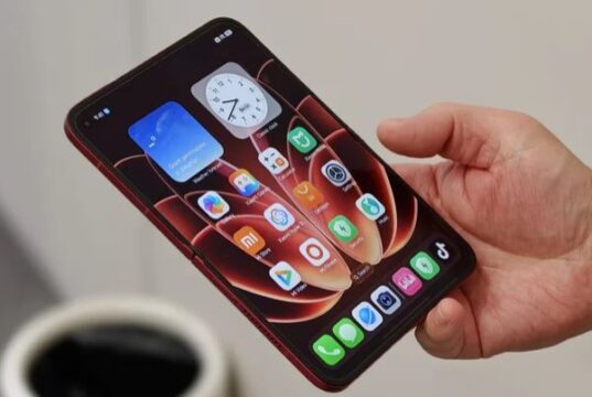 تجربة عملية لهاتف Xiaomi 18 Fold: هاتف قابل للطي جذاب متوسط الحجم بمواصفات قوية